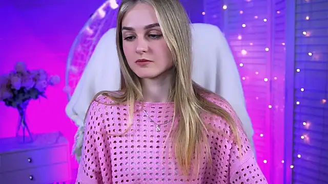 DeboraLarson online show from March 19, 7:18 am