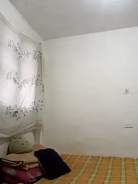 ashley  foxx  online show from January 6, 11:47 am