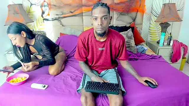 Snapshot of bigblackhotx1 chatting on October 29, 8:16 am bigblackhotx1 online show from October 29, 8:16 am