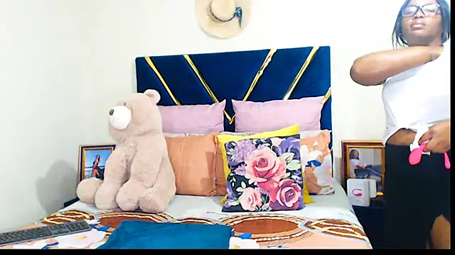 veronica1xxx online show from September 12, 8:09 pm