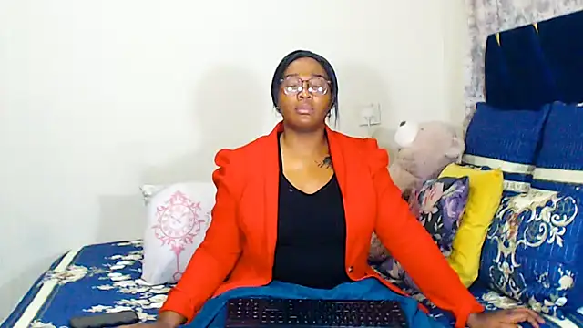 Snapshot of veronica1xxx chatting on April 24, 7:27 pm veronica1xxx online show from April 24, 7:27 pm