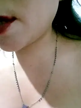 Snapshot of Kasandra02 chatting on December 11, 5:43 am Kasandra02 online show from December 11, 5:43 am