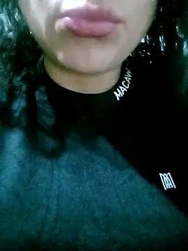 Snapshot of Kasandra02 chatting on February 9, 6:11 am Kasandra02 online show from February 9, 6:11 am