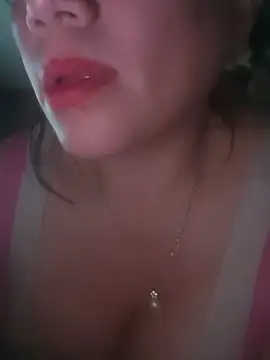 Snapshot of Kasandra02 chatting on November 8, 7:41 am Kasandra02 online show from November 8, 7:41 am