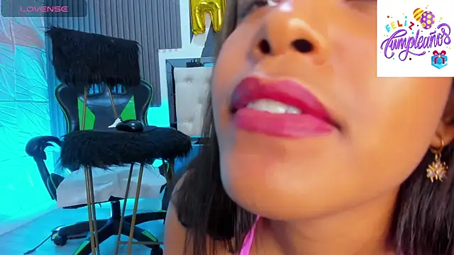 alexa andherson online show from March 4, 10:49 pm