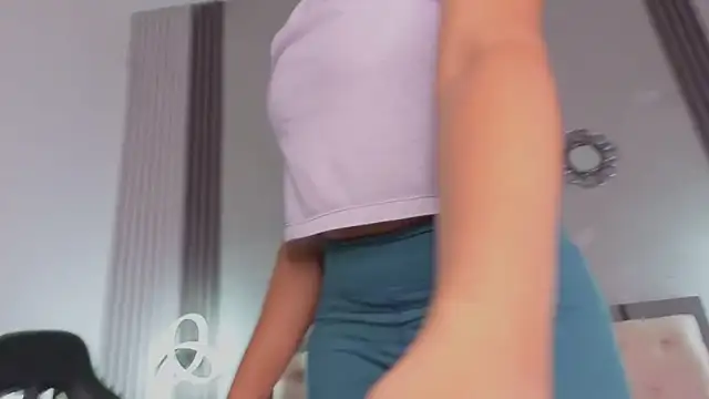 alexa andherson online show from October 27, 7:51 pm