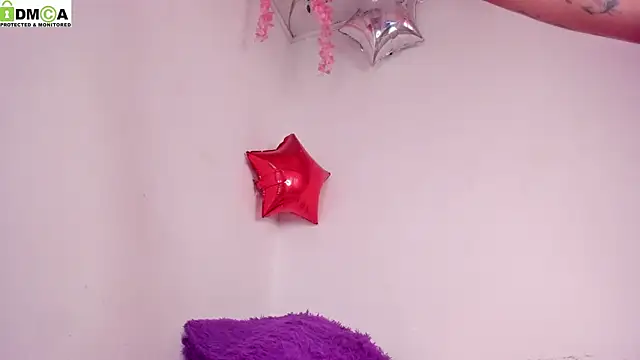 Snapshot of baby_alee chatting on December 20, 1:22 pm baby alee online show from December 20, 1:22 pm