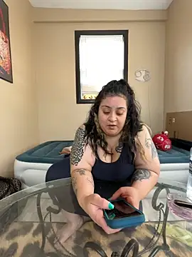 tillymarie34 online show from May 4, 10:39 pm