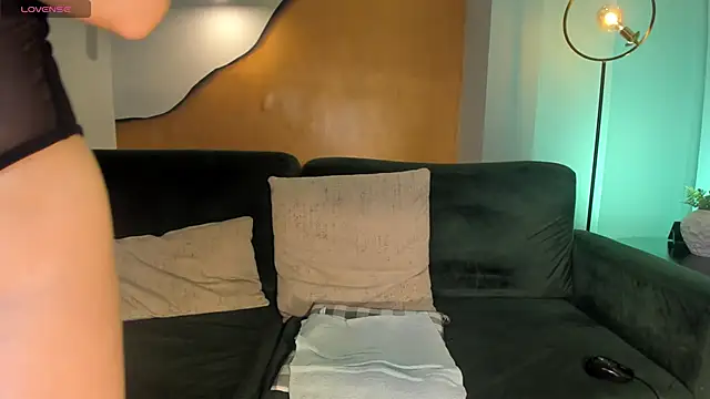 Snapshot of StacyWoods chatting on January 17, 1:46 pm StacyWoods online show from January 17, 1:46 pm