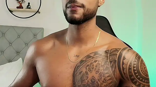 LiamGarcia1 online show from December 21, 2:37 pm