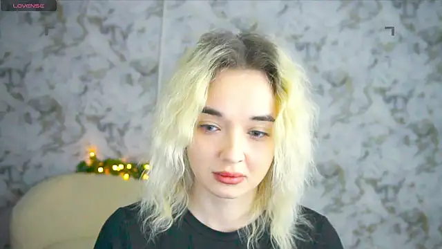 Ashley S online show from May 5, 10:18 pm