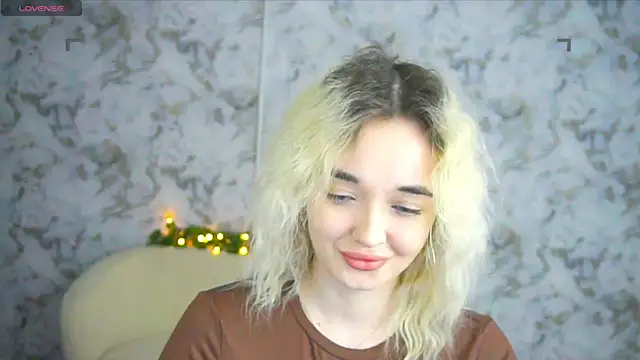 Ashley S online show from May 6, 10:15 pm