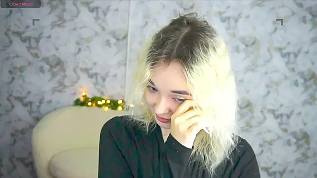 Ashley S online show from May 9, 10:15 pm