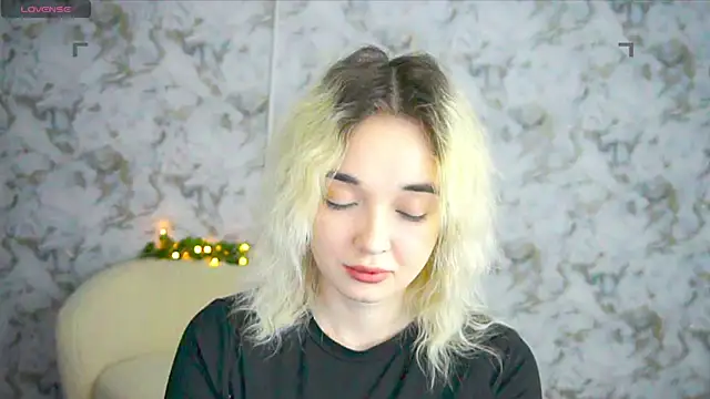 Ashley S online show from May 15, 10:17 pm
