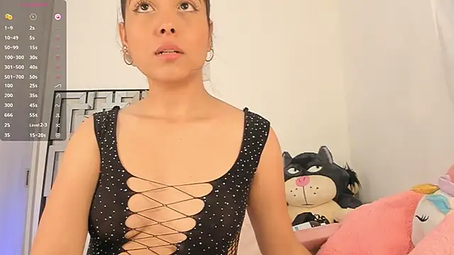 pretty-millie online show from September 20, 3:29 am