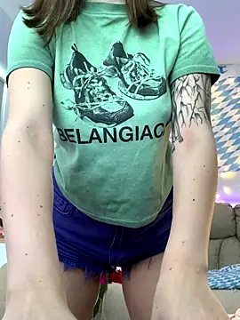 HotCaramellsTV online show from September 26, 8:40 am