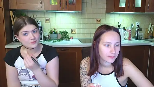 HotCaramellsTV online show from March 27, 10:59 am