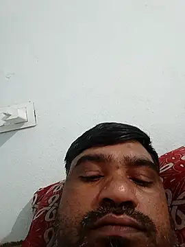 Snapshot of pintuS40 chatting on April 12, 11:54 pm pintuS40 online show from April 12, 11:54 pm