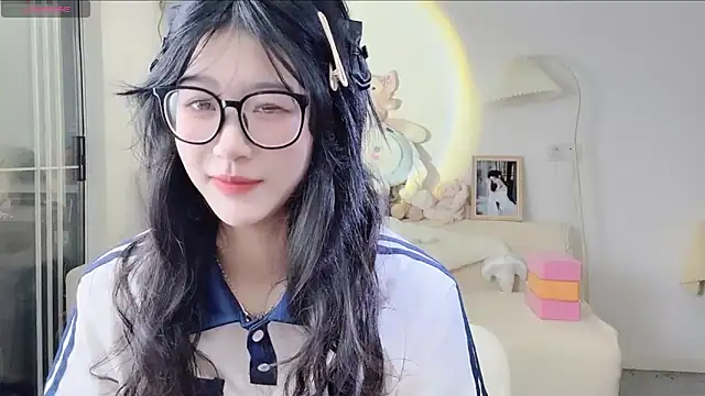 Luminous163 online show from October 11, 9:41 am