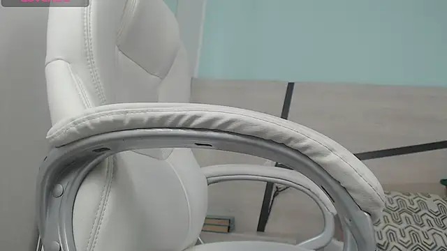 sussy leon online show from February 20, 3:19 pm