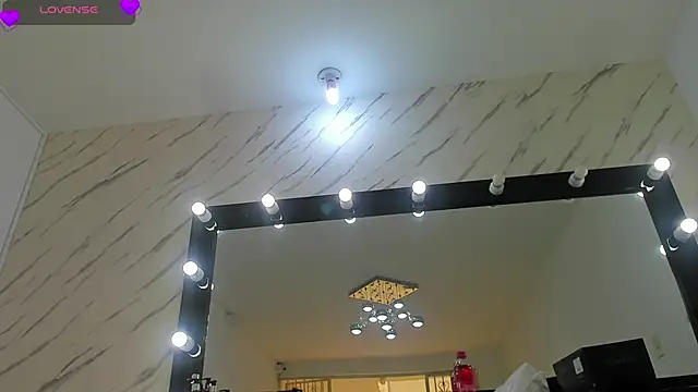 Snapshot of ElisabethMassey chatting on October 28, 2:09 pm ElisabethMassey online show from October 28, 2:09 pm