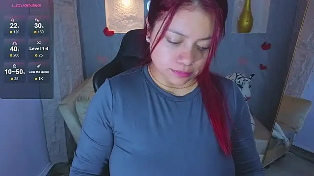 Snapshot of _Ambar72_b chatting on June 18, 1:37 pm Ambar72 b online show from June 18, 1:37 pm