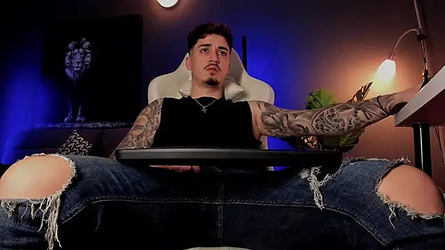 uptomatty online show from March 28, 6:57 am