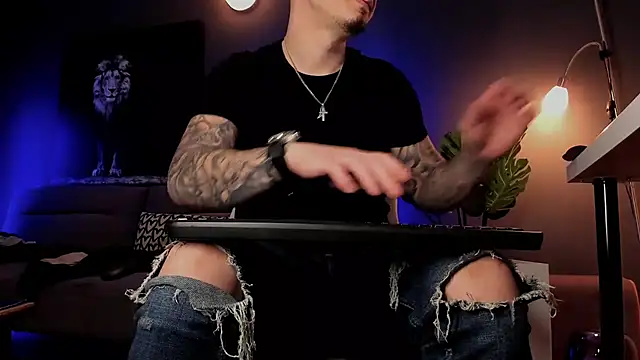 uptomatty online show from April 1, 7:31 am