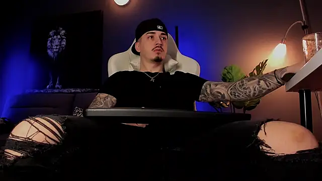 uptomatty online show from April 3, 7:39 am