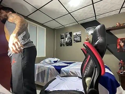 marcel crawford96 online show from December 15, 11:25 am