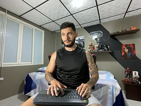 Snapshot of marcel_crawford96 chatting on March 17, 12:19 pm marcel crawford96 online show from March 17, 12:19 pm