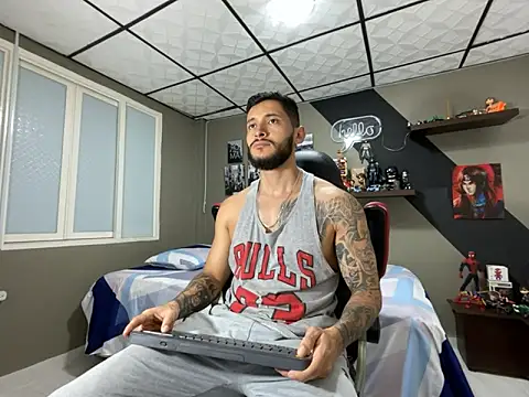 Snapshot of marcel_crawford96 chatting on March 19, 1:26 pm marcel crawford96 online show from March 19, 1:26 pm