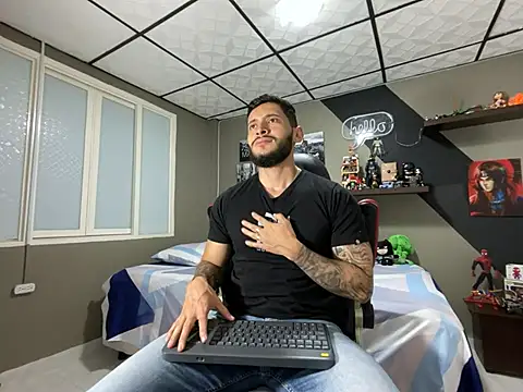 Snapshot of marcel_crawford96 chatting on March 25, 1:50 pm marcel crawford96 online show from March 25, 1:50 pm