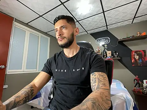 Snapshot of marcel_crawford96 chatting on March 28, 1:33 pm marcel crawford96 online show from March 28, 1:33 pm