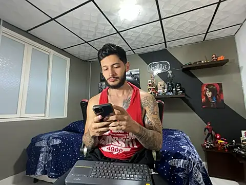 Snapshot of marcel_crawford96 chatting on June 18, 1:59 pm marcel crawford96 online show from June 18, 1:59 pm