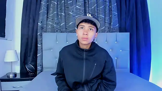 nova sex01 online show from March 2, 4:07 am