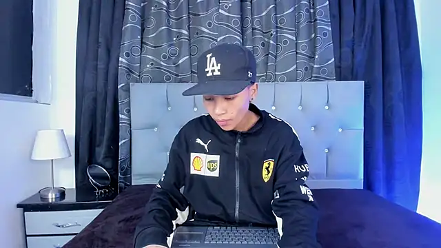 nova sex01 online show from March 7, 3:40 am