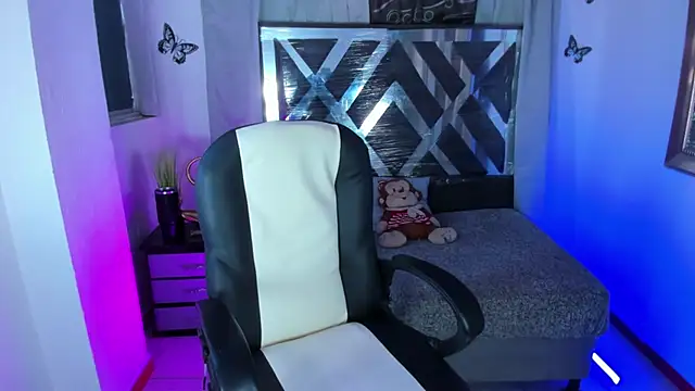 nova sex01 online show from July 1, 9:58 pm