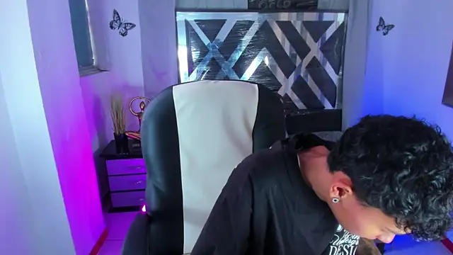 nova sex01 online show from July 11, 8:00 pm