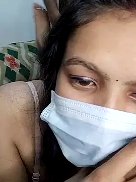 Snapshot of WetPussyDesiGirl chatting on February 7, 5:29 pm WetPussyDesiGirl online show from February 7, 5:29 pm