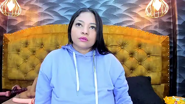 Snapshot of NahomiFireSex chatting on February 3, 3:59 am NahomiFireSex online show from February 3, 3:59 am