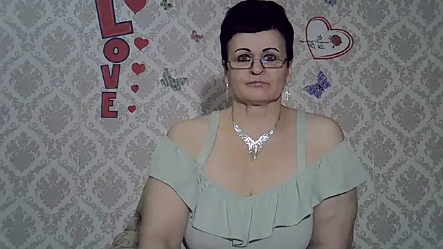 Snapshot of PaulaGolden chatting on December 9, 3:22 pm PaulaGolden online show from December 9, 3:22 pm