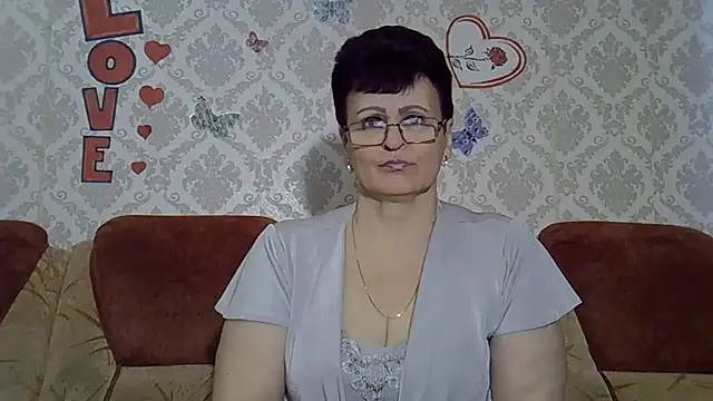 PaulaGolden online show from December 3, 7:38 am