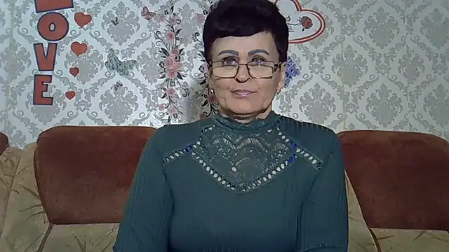 PaulaGolden online show from May 10, 7:52 pm