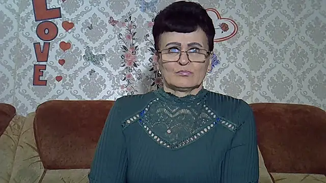 PaulaGolden online show from May 14, 7:20 pm