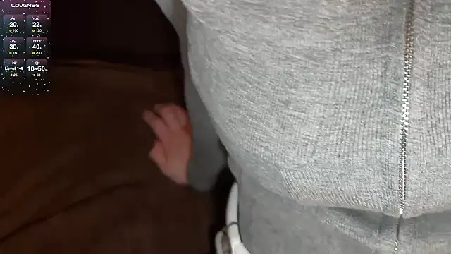 Snapshot of NETORARE_SECRET chatting on February 17, 4:53 am NETORARE SECRET online show from February 17, 4:53 am