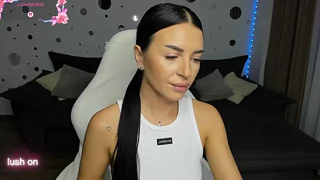 Just Mira  online show from September 23, 4:15 am