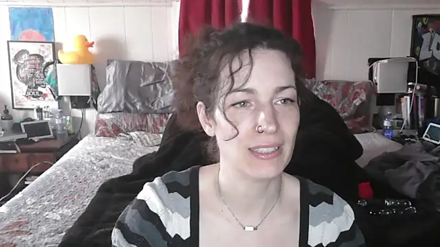 Snapshot of Adorable_as_duk chatting on April 1, 6:16 pm Adorable as duk online show from April 1, 6:16 pm