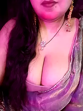 Suhanakhan00 online show from February 18, 8:54 am