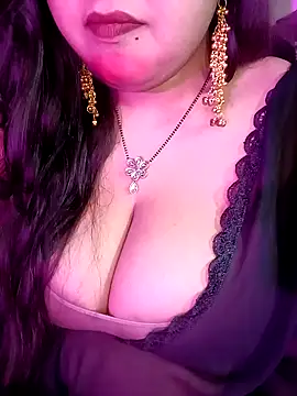 Suhanakhan00 online show from February 19, 5:36 am